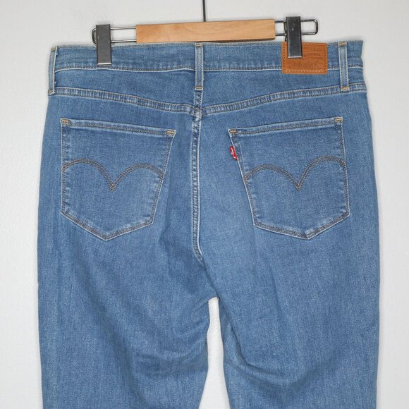 Levis Premium 724 High Rise Straight Leg Jeans Light Med Wash Stretch Denim - Picture 5 of 9
